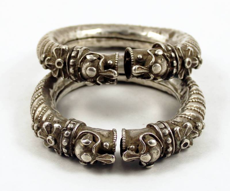 Silver bracelets, India - ethnicadornment
