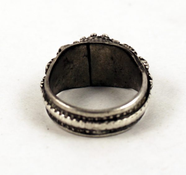 Silver yemen ring