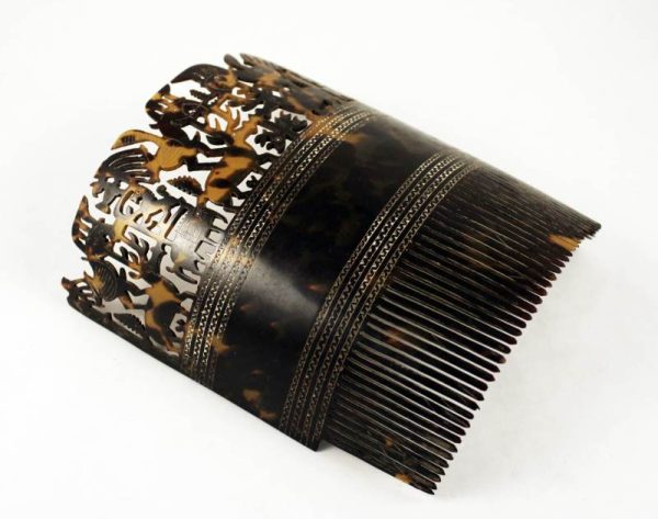 Sumba tortoise shell comb indonesia