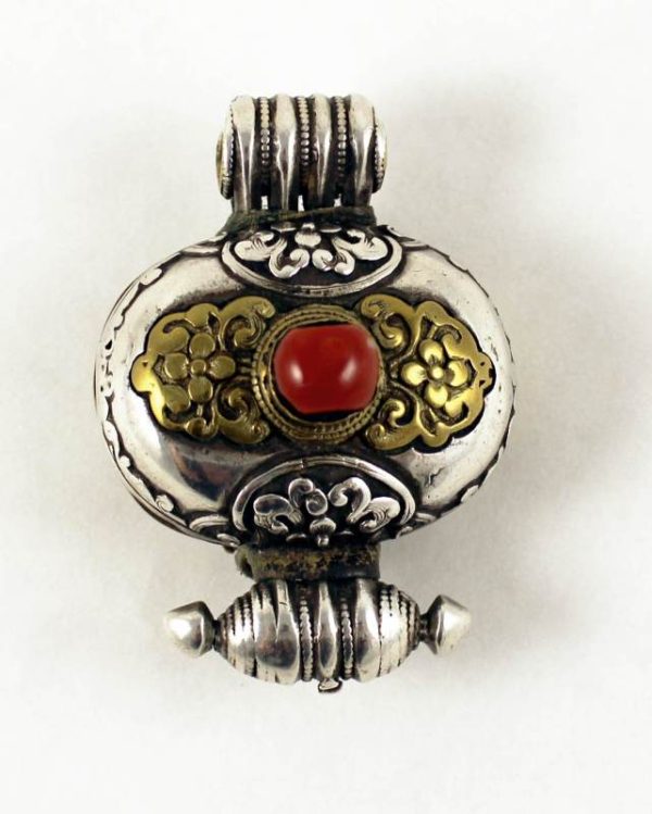 tibetan-silver-coral-gau