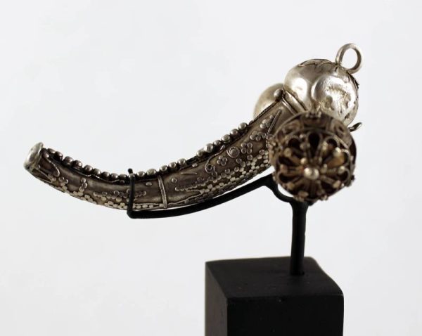 Sumbawa-silver-amulet