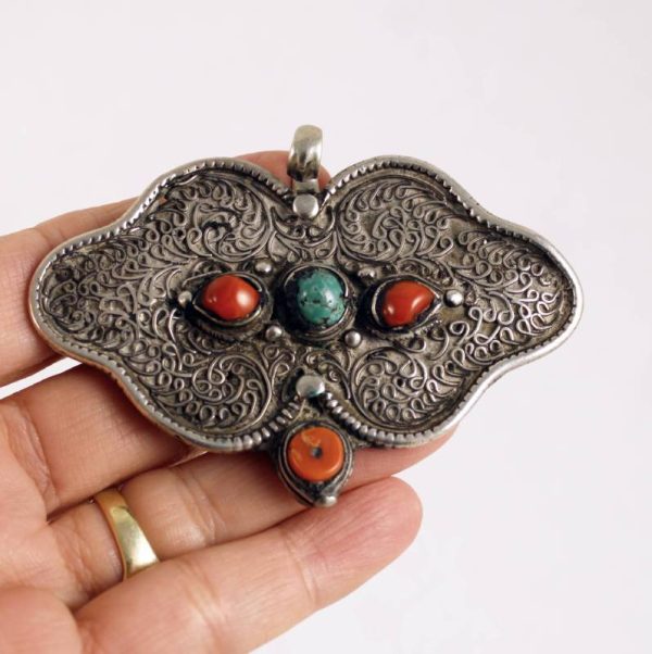 tibetan-silver coral-and-turquoise--buckle