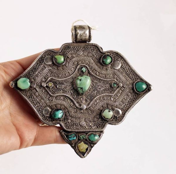 tibetan-silver-and-turquoise-belt-buckle